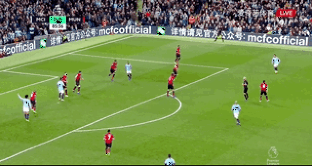 奎因垃圾时间偷袭抢断铁血扣篮，克雷伊奇不满怒喷引发冲突