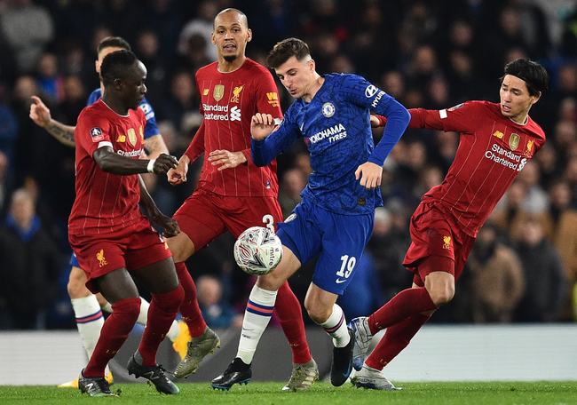 西甲裁判罚下昔日名哨，后者曾执法当年的米兰利物浦欧冠决赛