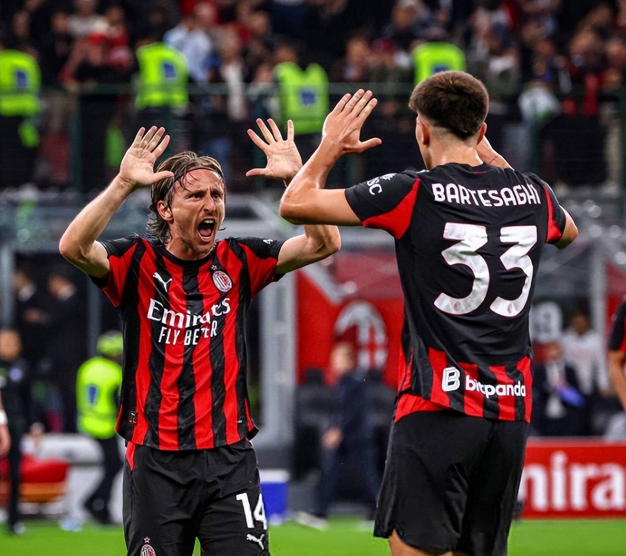 TA：曼联连续88个赛季有自家青训球员出战的纪录面临终结危机