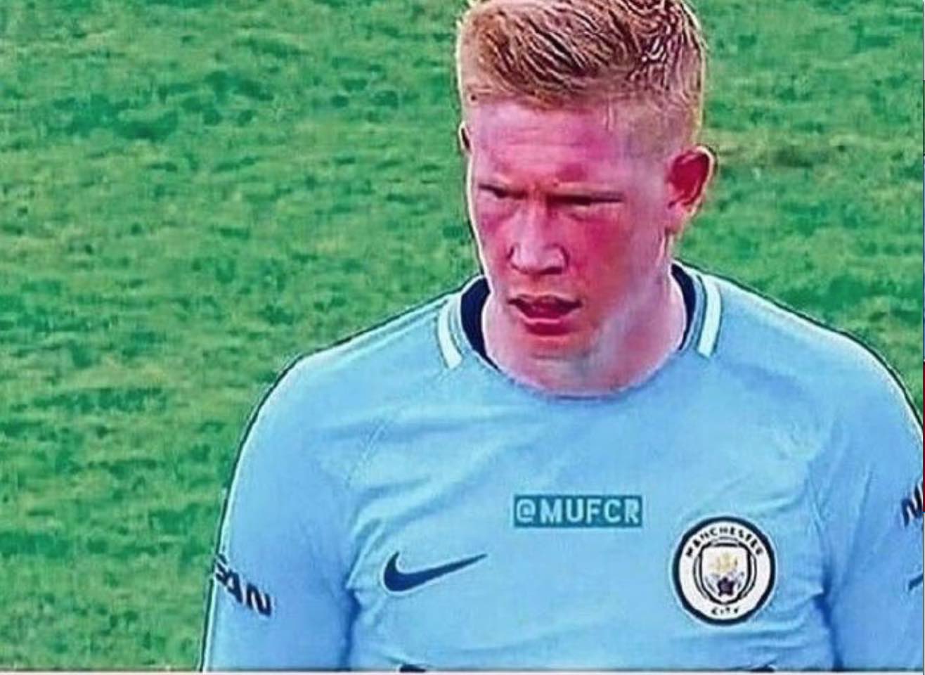 国脚连续两场关键助攻