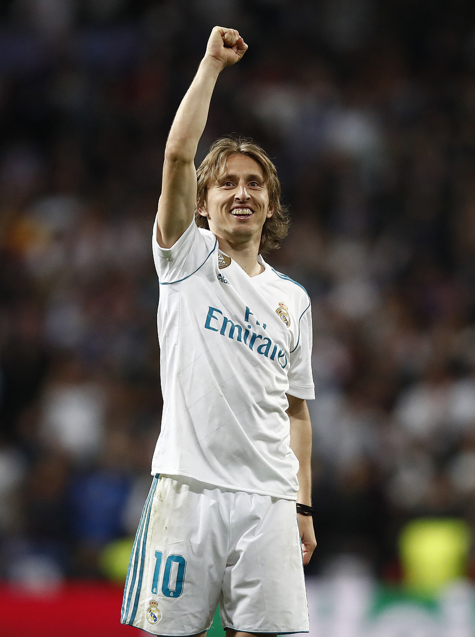 托蒂：说C罗的坏话只能说明你在嫉妒他，他和梅西的水平相当