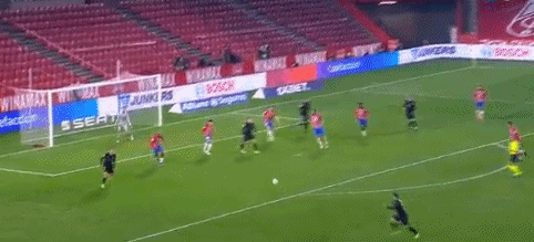 詹姆斯：生涯中所有对我打球方式的批评都很愚蠢，我不会改变