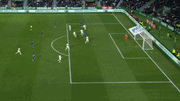 穆勒续约温哥华白浪至2026年，年薪600万欧元